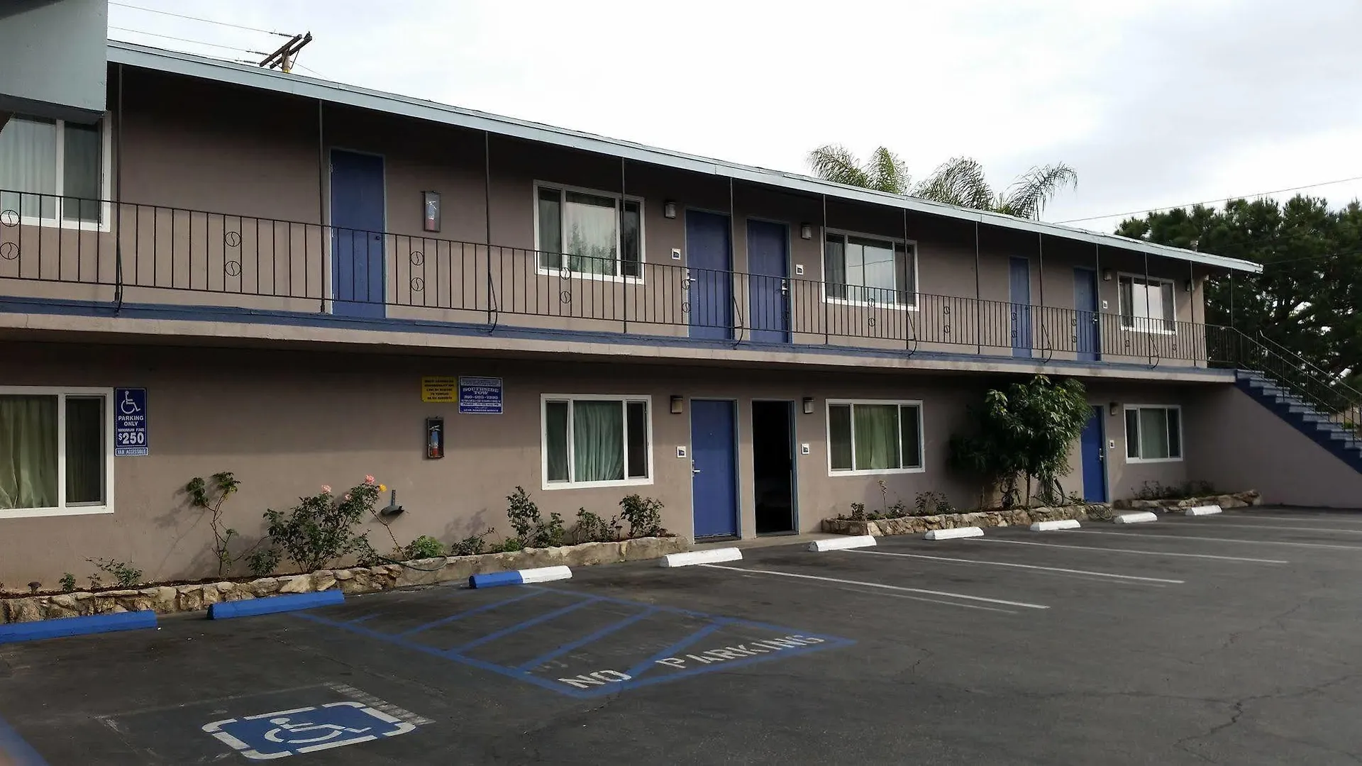 **  Del Aire Inn Inglewood United States